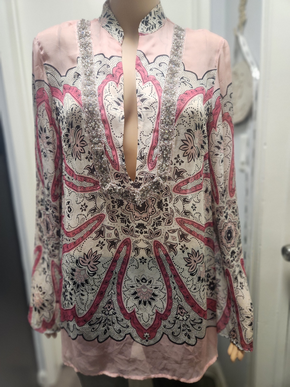 BoHo Embellished Pink Paisley Print, V-Neck Women's Tunic Top